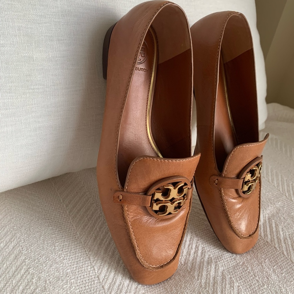 Preloved Milker Metal loafer Tory Burch in good condition, rarely worn. - Picture 2 of 4